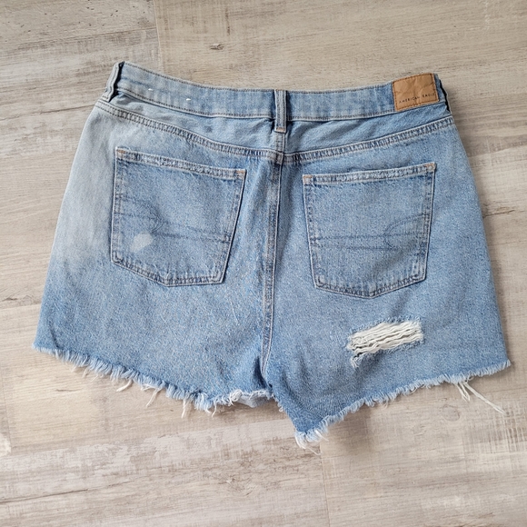 AE mom shorts size 12 - Picture 2 of 4